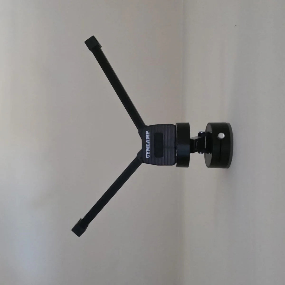 Vacuum Suction Magnetic Bracket – Universal Phone Mount